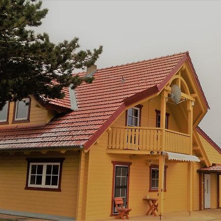 Hotel Carpatia Братислава Екстериор снимка